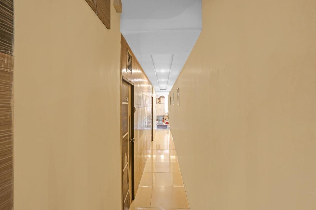 Oyo 84398 Maroshi Residency Mumbai Exterior foto