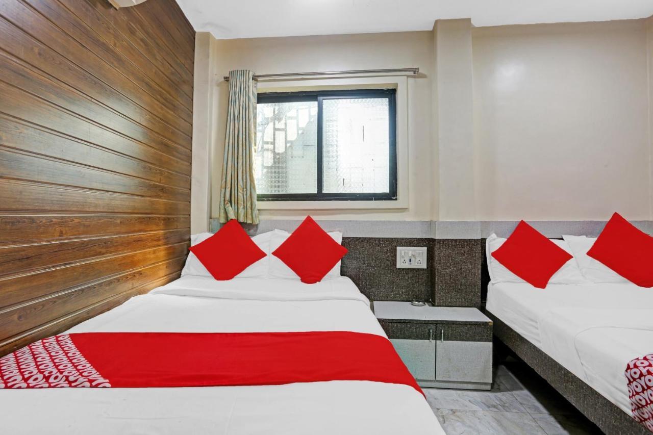 Oyo 84398 Maroshi Residency Mumbai Exterior foto